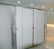Туалетные перегородки из компакт-пластика (HPL)